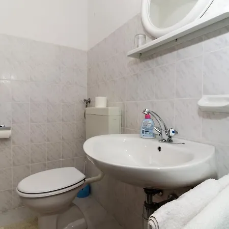 Konukevi Moretic 3*