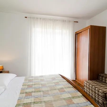 Moretic 3* Orasac
