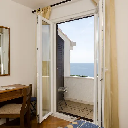 Moretic ゲストハウス オラサック