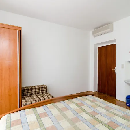 Moretic ゲストハウス