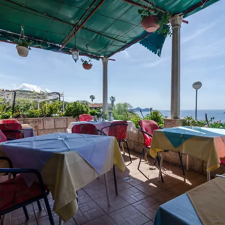 Moretic 3* オラサック