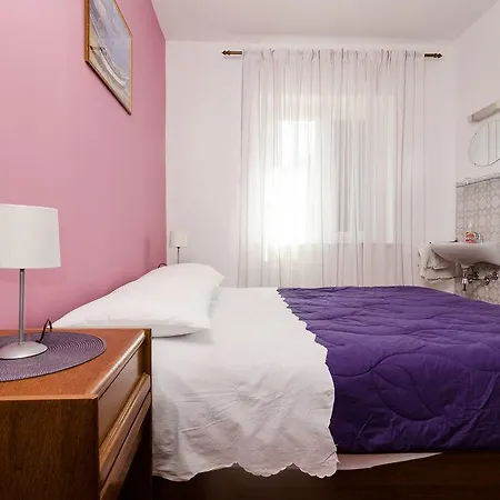 Moretic ゲストハウス オラサック