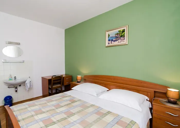 Moretic 3* Orasac