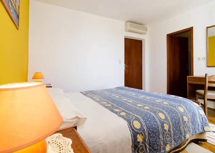 Moretic 3* Orasac
