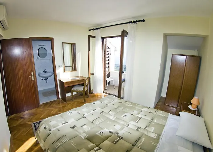 Moretic 3* Orasac
