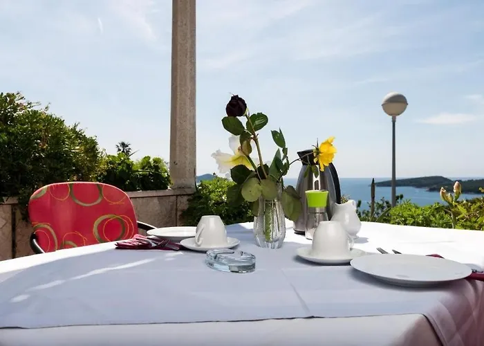 Gostinjska kuća Moretic 3*